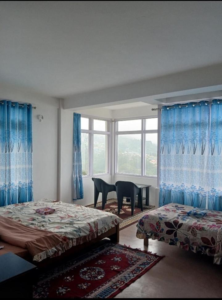 Lama Tsekhang Tawang Bagian luar foto
